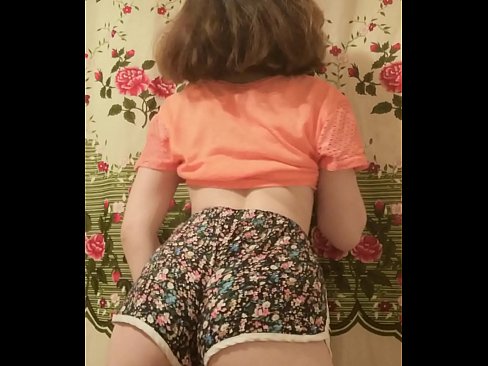 ❤️ Sexy junges Babe zieht ihre Shorts vor der Kamera aus ❤️❌ Sluts bei porn de.qizpornolar.ru ❌️