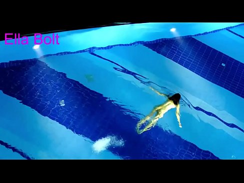 ❤️ Ich kann nicht aufhören zuzusehen, junge Blondine beim Nacktschwimmen im Pool des ELLA BOLT Resorts erwischt ❤️❌ Sluts bei porn de.qizpornolar.ru ❌️